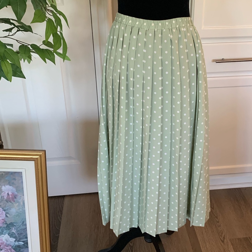 Polka Dot Pleated Skirt - Green